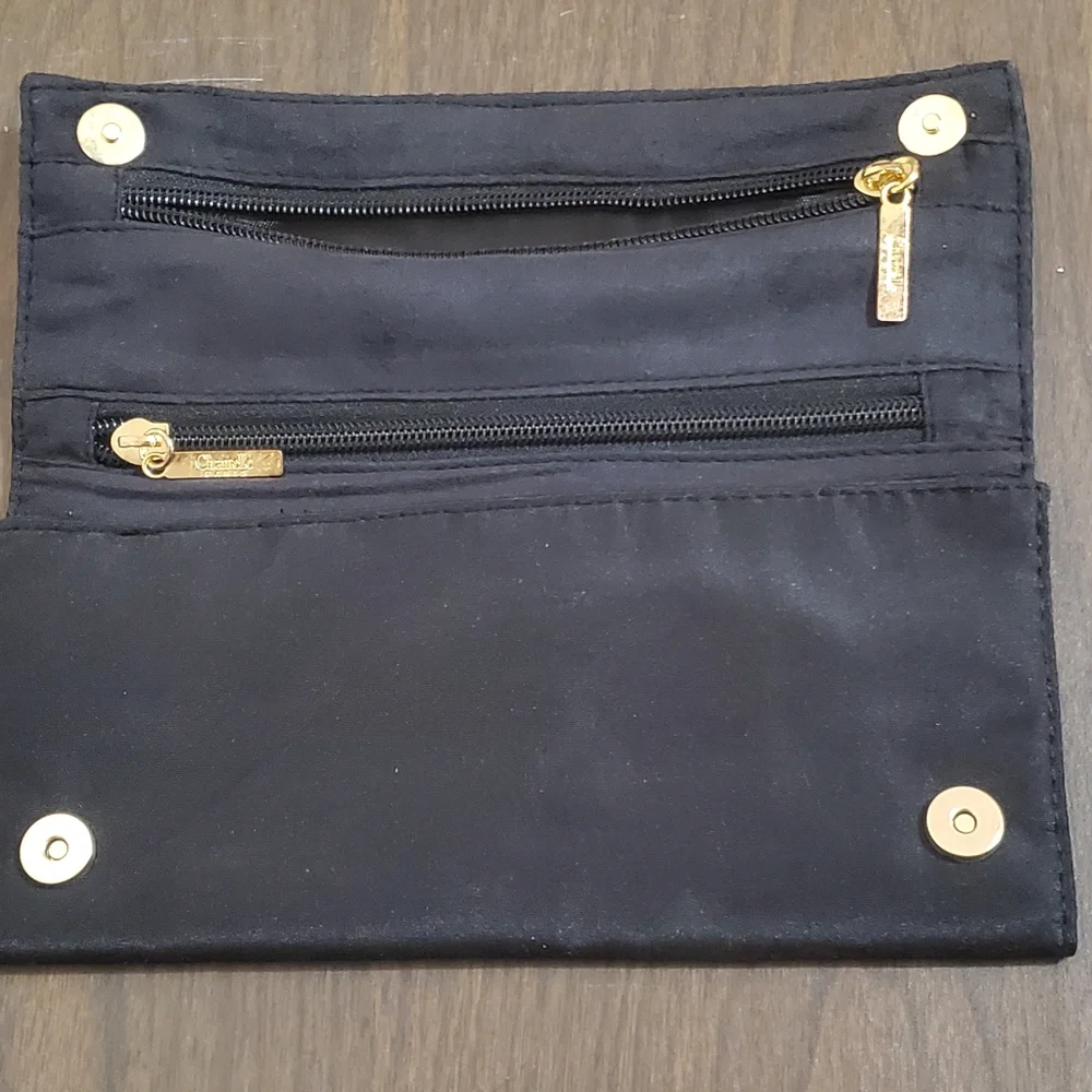 Chantelle Paris Jewelry holder wallet NWOTS black w/suede inside snap closure - Picture 6 of 8
